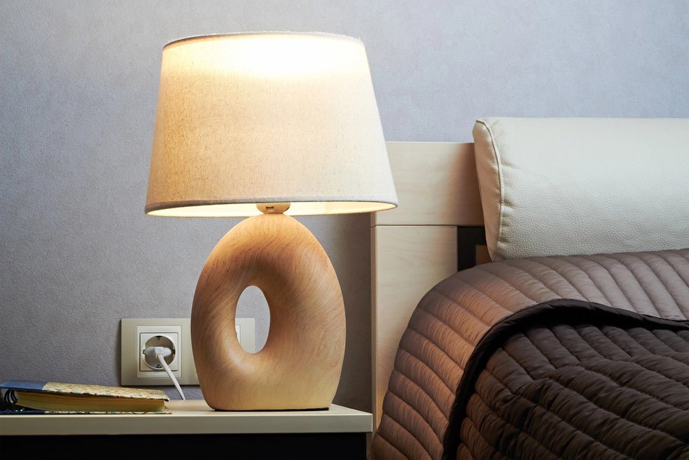 How To Pick A Lampshade Style For Hotel Room - Lux Lamp Shades